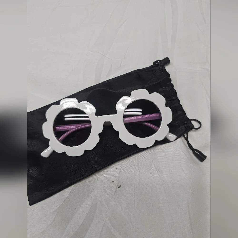 White Flower-Shaped Kids Sunglasses
